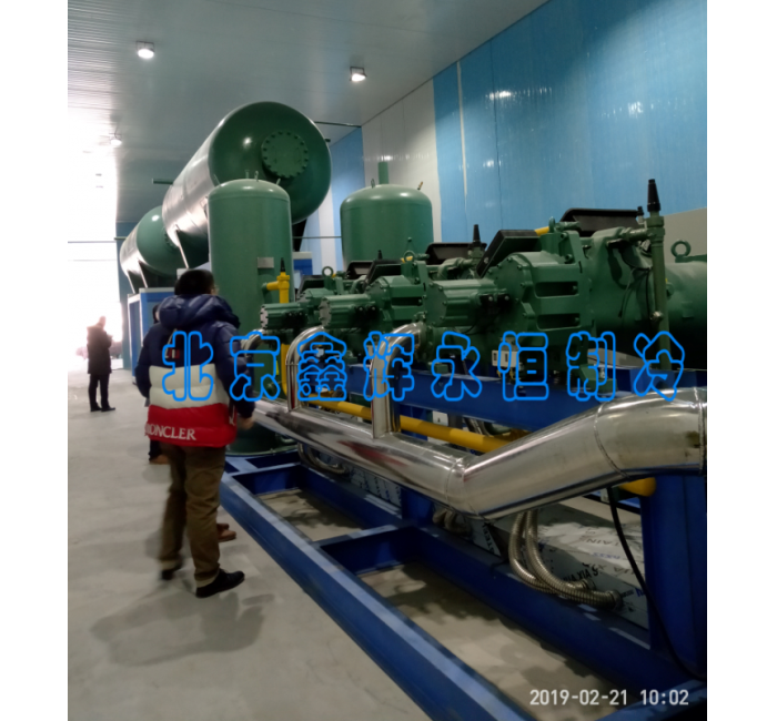 萬(wàn)米高低溫可調(diào)冷庫(kù)專用制冷機(jī)組